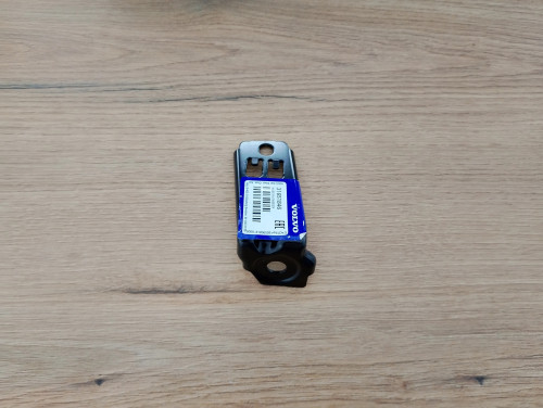volvo-v60-cross-country-wspornik-belki-prawy-przod-19-31651846-8113857-32-ed-car.pl-7169975