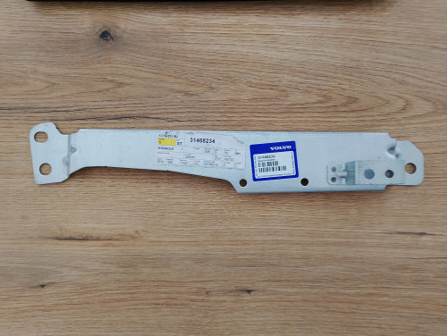 volvo-v60-ii-slizg-wspornik-blotnika-prawy-przod-19-26-31468234-bq9cd-ed-car.pl-7169950