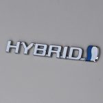 Auris II Hybrid emblemat znaczek błotnika lewy przód 12-