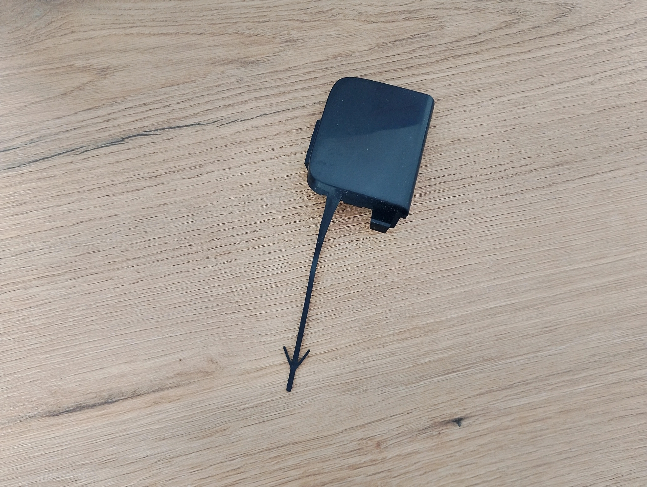 skoda-superb-ii-prawa-zaslepka-haka-zderzaka-przod-08-13-3t0807241-3t0-edcar-ed-car.pl-7177145