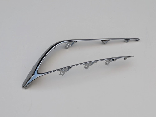 auris-ii-lift-ramka-halogenu-chrom-prawy-przod-15-a52125-02250-ed-car.pl-5700493