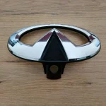 Infiniti FX II S51 QX70 emblemat atrapy grill zderzaka przód 09-