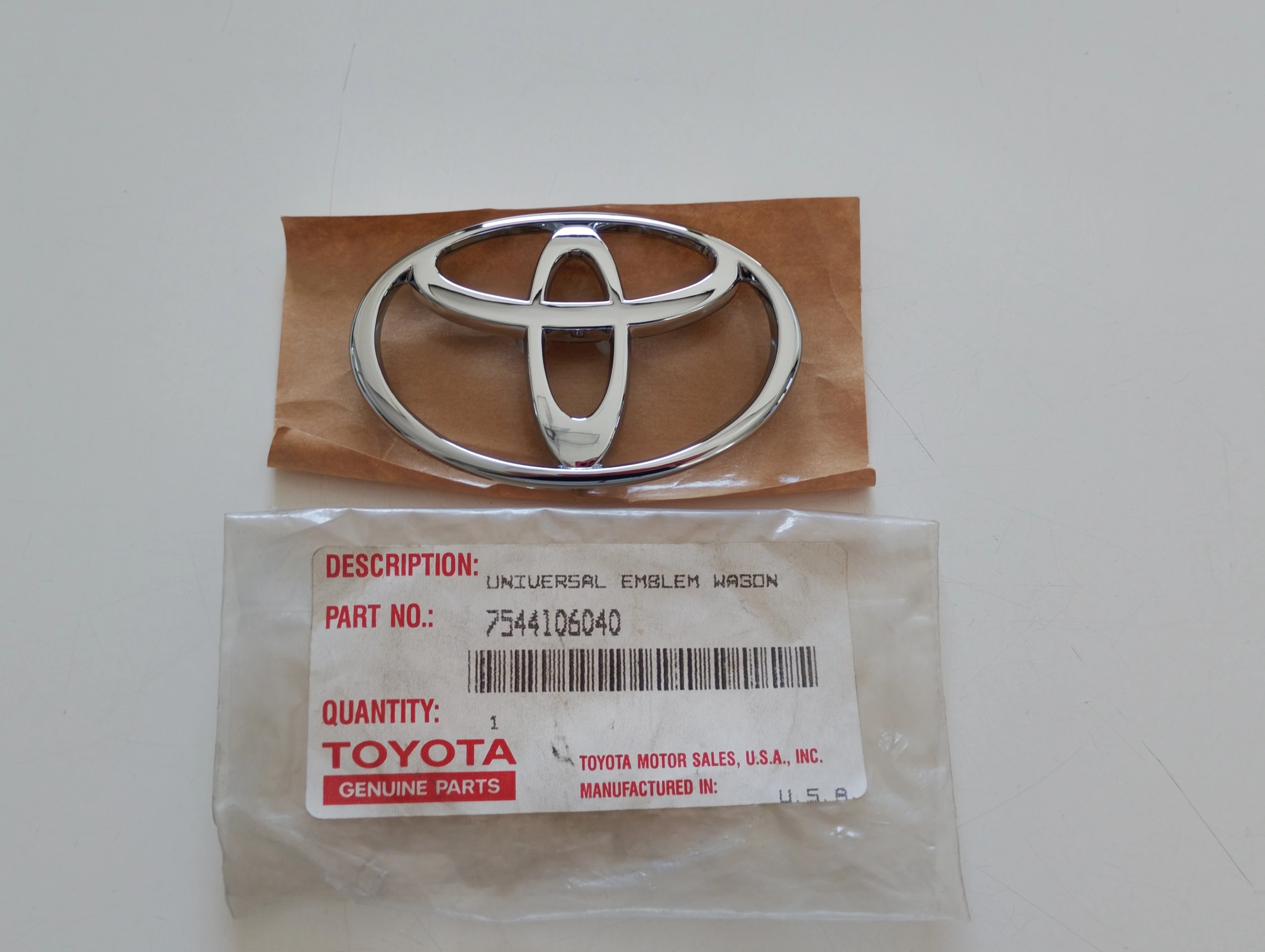 toyota-camry-emblemat-znaczek-logo-klapy-tyl-92-96-75441-06040-ed-car.pl-7187812