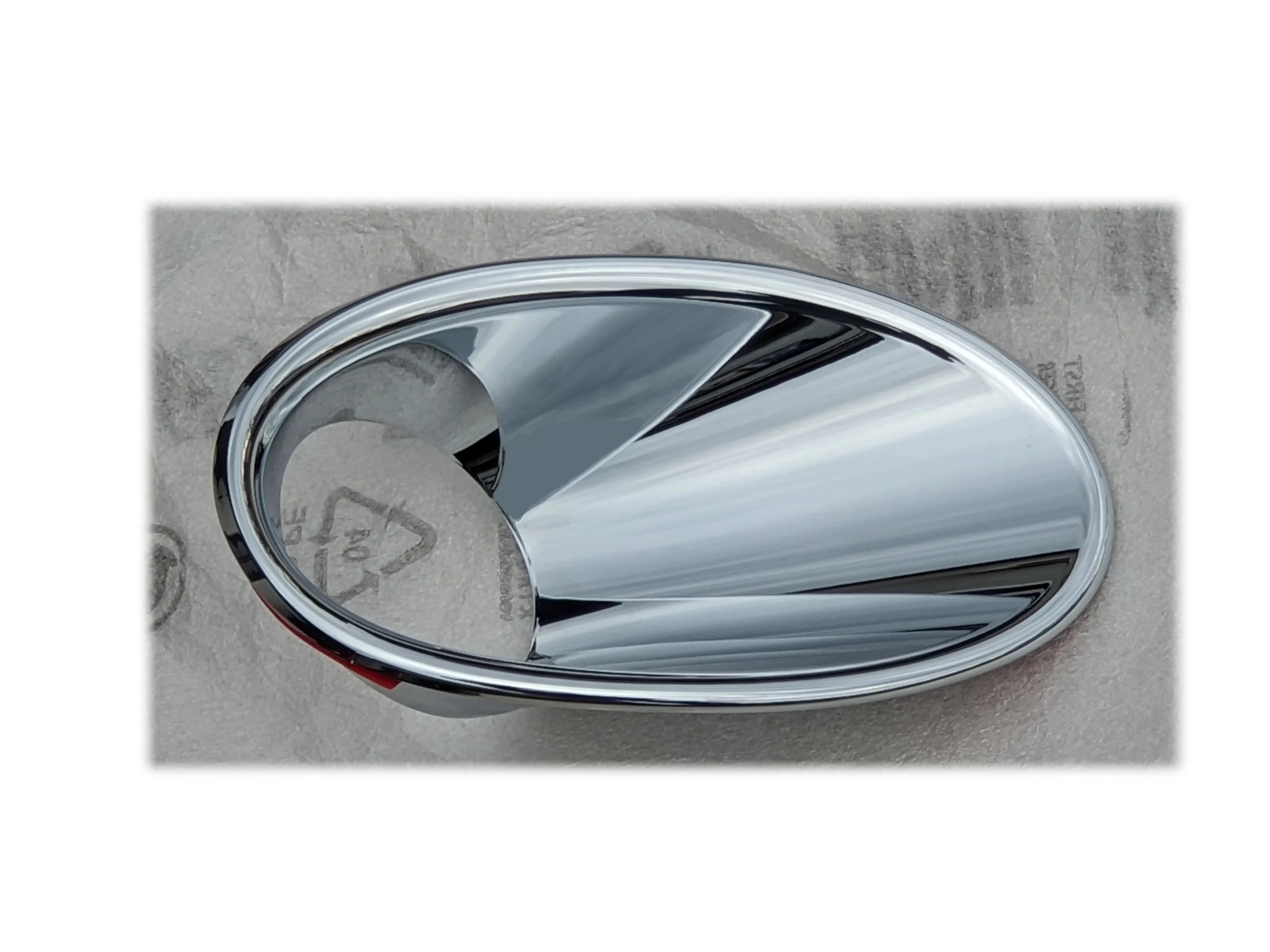 avensis-iii-t27-prawa-chromowa-oslona-ramka-halogenu-zderzaka-przod-pz415-t0496-02-10141509-ed-car.pl-7197853