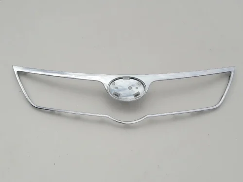 avensis-iii-t27-ramka-chromowa-atrapa-grill-przod-08-11-53100-05120-ed-car.pl-6356934