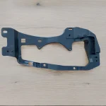 Suzuki Vitara III ramka koszyk prawy halogenu Led przód 18-