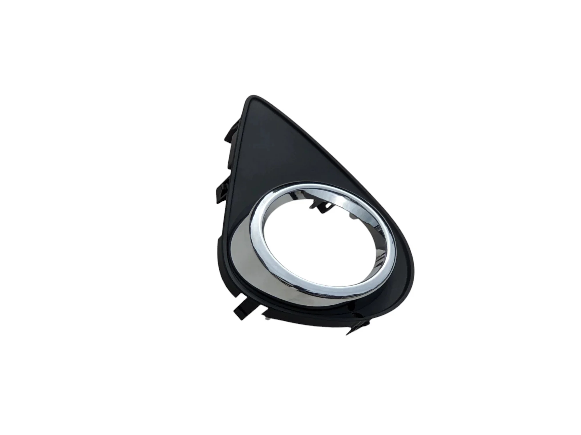 yaris-3-hybrid-prawa-ramka-chrom-halogenu-zderzak-przod-a52030-0d020-520300d020-edcar-ed-car.pl-7119047