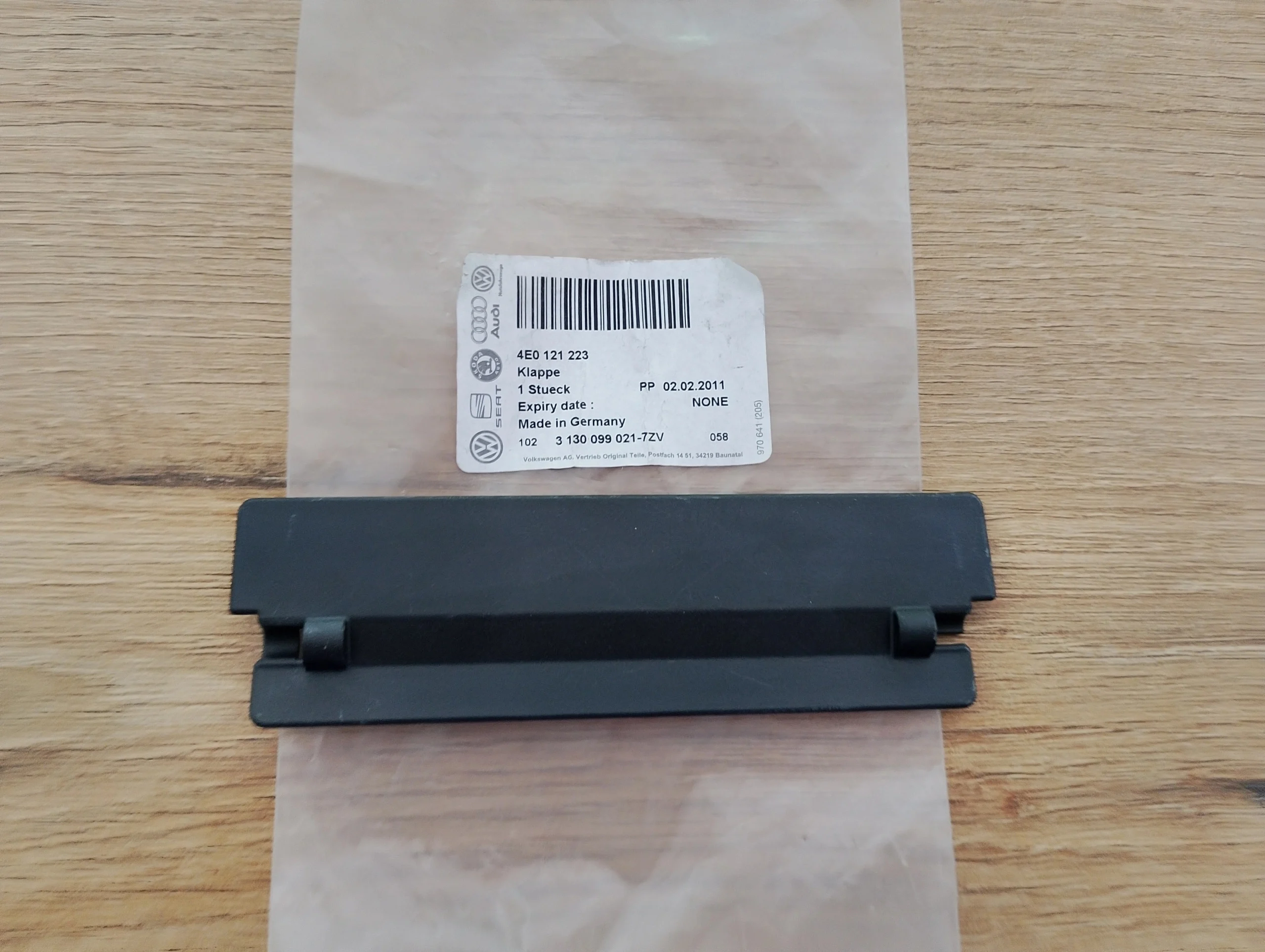 audi-a4-a5-a8-q5-klapka-oslona-obudowy-wentylatora-chlodnicy-4e0121223-3130099021-ed-car.pl-7210001