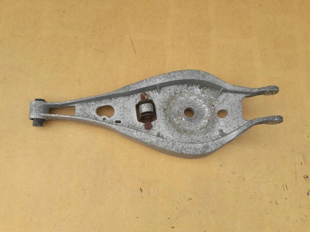 bmw-3-e46-coupe-wahacz-gorny-lewy-tyl-tylny-99-05-33321094889-1094889-ed-car.pl-4888901
