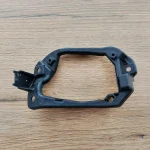 Toyota RAV4 V ramka mocowanie halogenu lewy przód 18-25