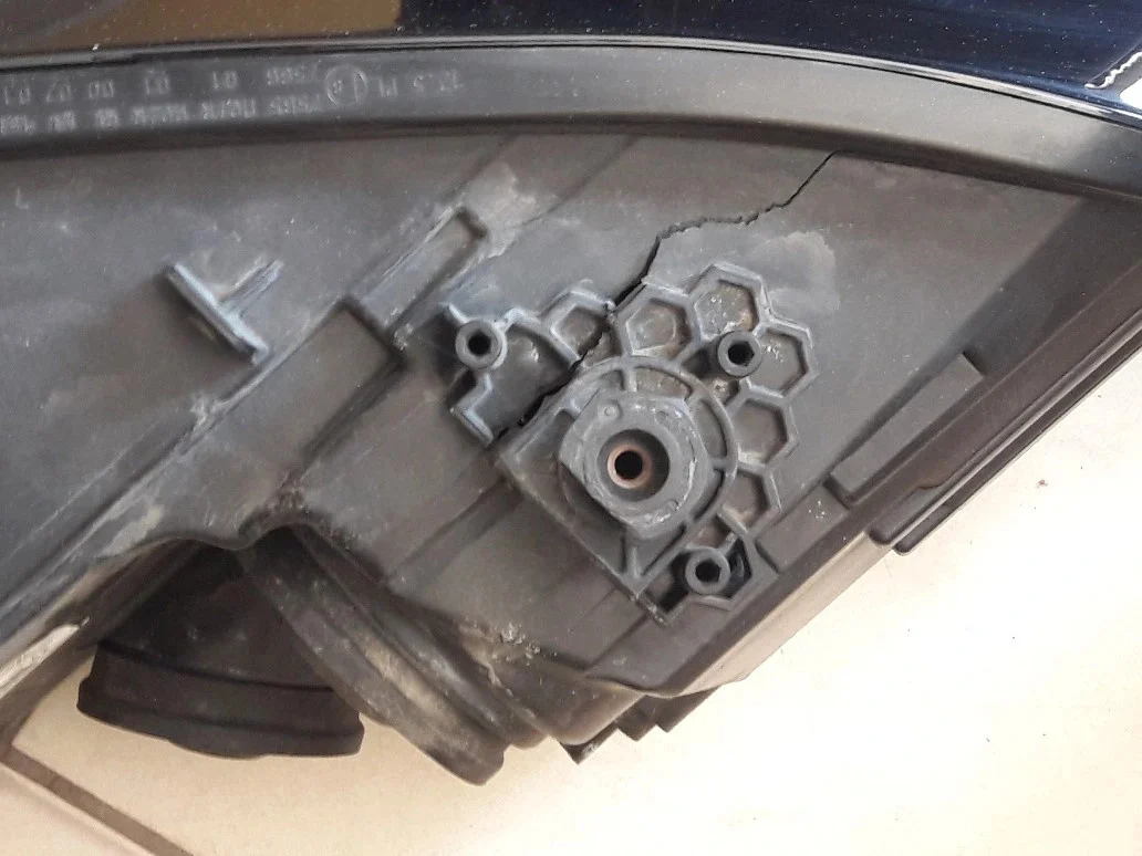 vw-caddy-iv-2-lift-2k1-reflektor-lewy-przod-lampa-15-19-2k1941015a-2k1-941-015-a-012-286-01-ed-car.pl-4858965