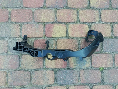 bmw-3-e92-e93-lci-lift-slizg-okular-zderzak-lampy-lewy-przod-51647227925-7227925-edcar-ed-car.pl-7286306