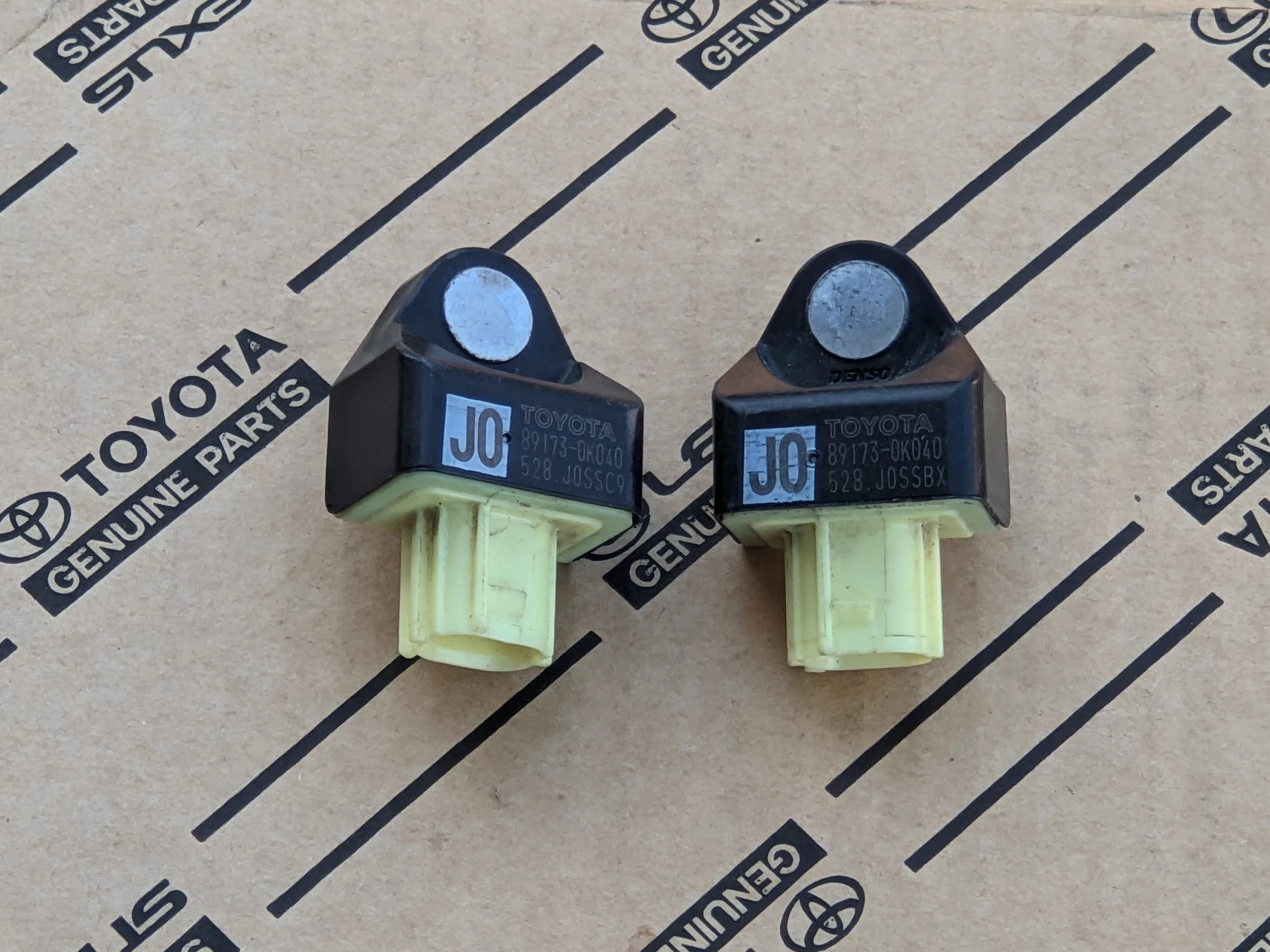 hilux-viii-czujnik-airbag-uderzenia-uderzeniowy-zderzeniowy-przod-15-a89173-09b20-j0-denso-ed-car.pl-7289707