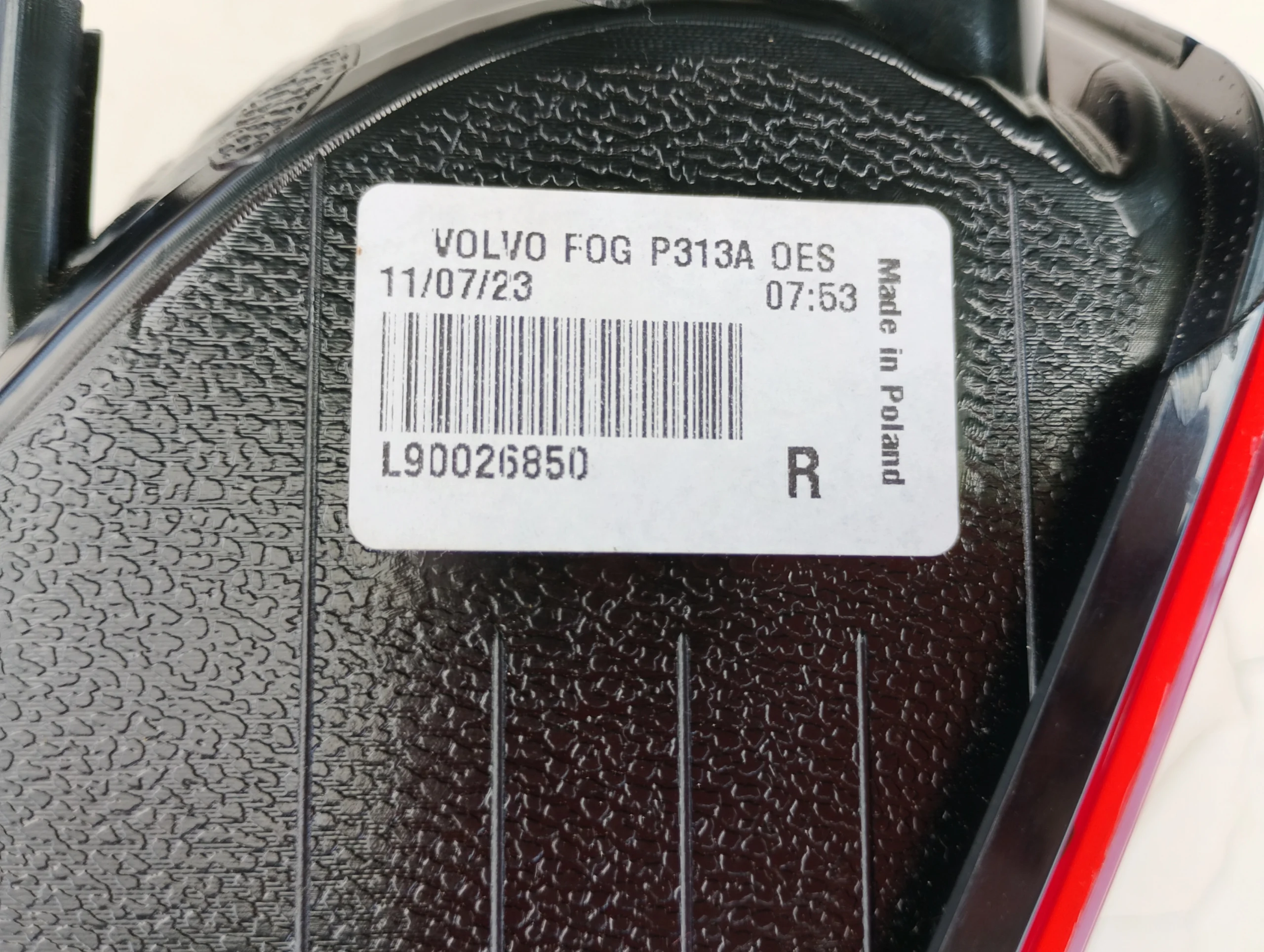 volvo-xc60-lift-lampa-przeciwmgielna-zderzaka-prawy-tyl-31353286-l90026850-edcar-ed-car.pl-7286224