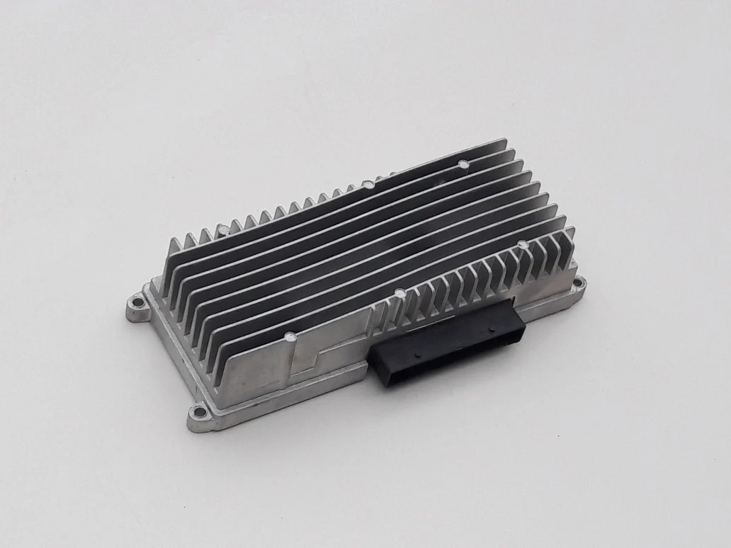 audi-a4-b8-a5-sq5-q5-wzmacniacz-radia-anteny-8r0035223g-ed-car.pl-4889389