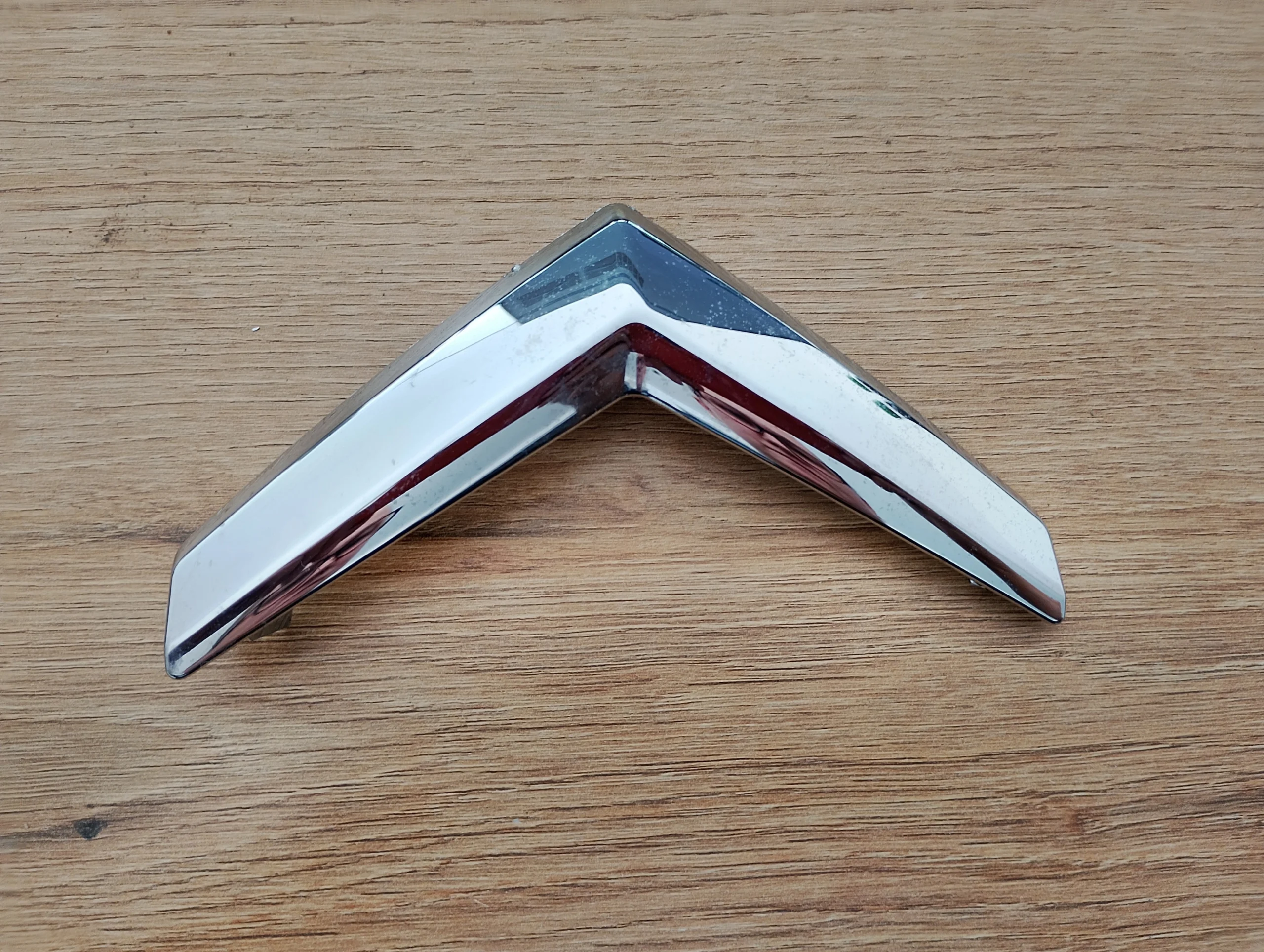 citroen-c3-picasso-emblemat-znaczek-logo-zderzaka-przod-08-12-9684812677-20103791-99831-ed-car.pl-7295744