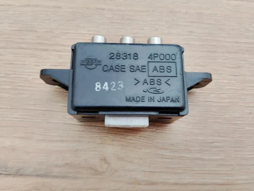 infiniti-ex35-ex37-qx50-fx37-fx50-ii-qx70-gniazdo-zlacze-aux-28318-4p000-edcar-ed-car.pl-7295126