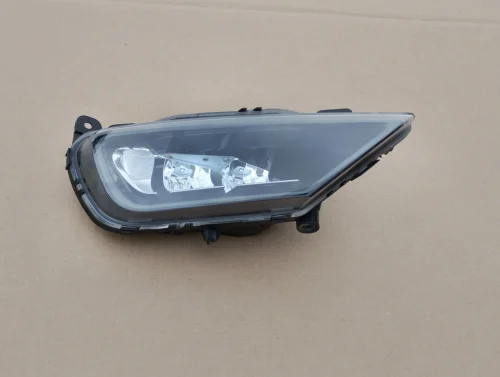 volvo-s90-v90-xc60-xc90-halogen-drl-lampa-przeciwmgielna-prawy-przod-31395866-edcar-ed-car.pl-7294348