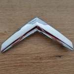 Citroen C3 Picasso emblemat znaczek logo zderzaka przód 08-12