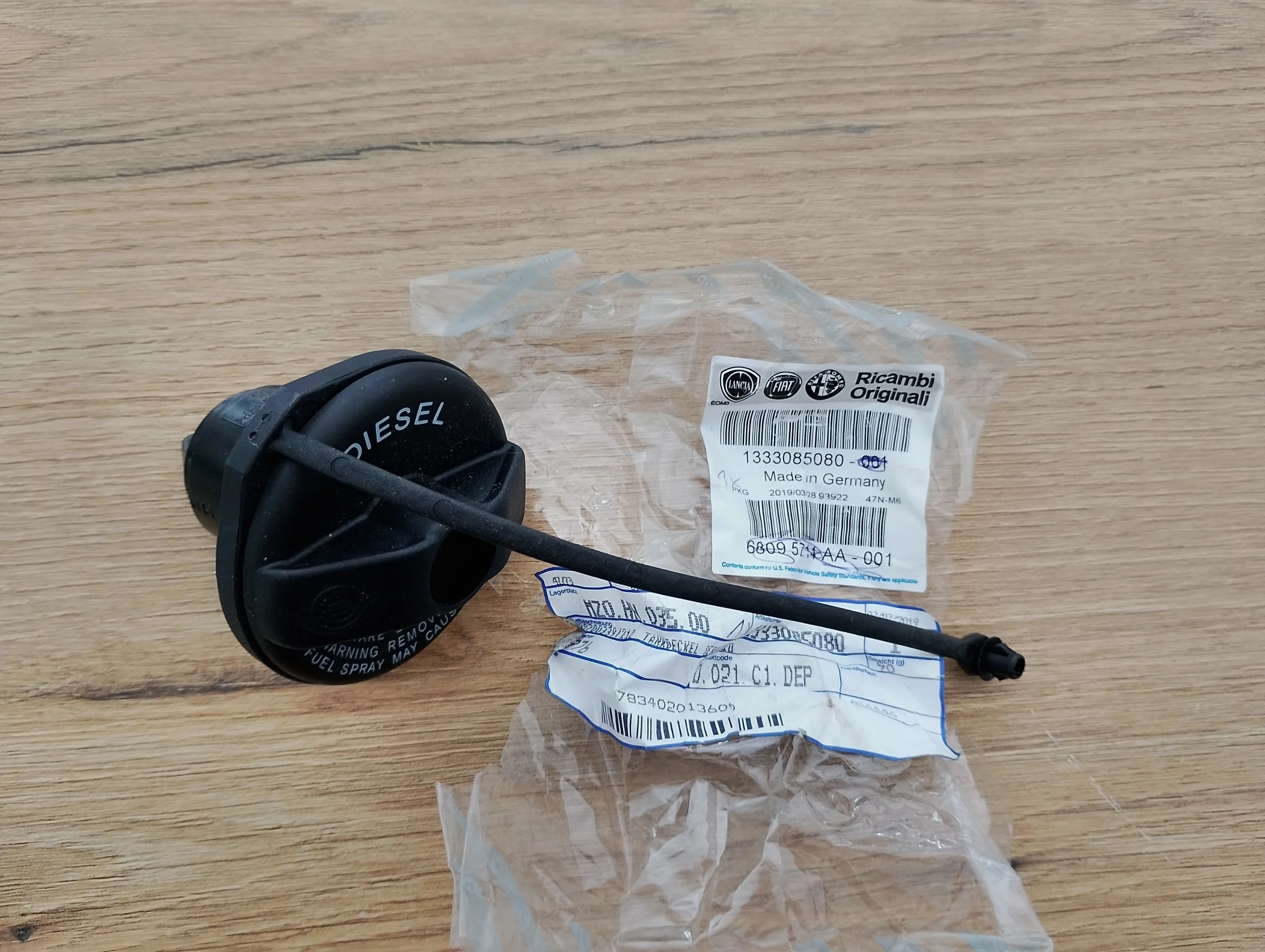 fiat-ducato-peugeot-boxer-citroen-jumper-korek-wlewu-paliwa-1333085080-k1333085080-ed-car.pl-7303375