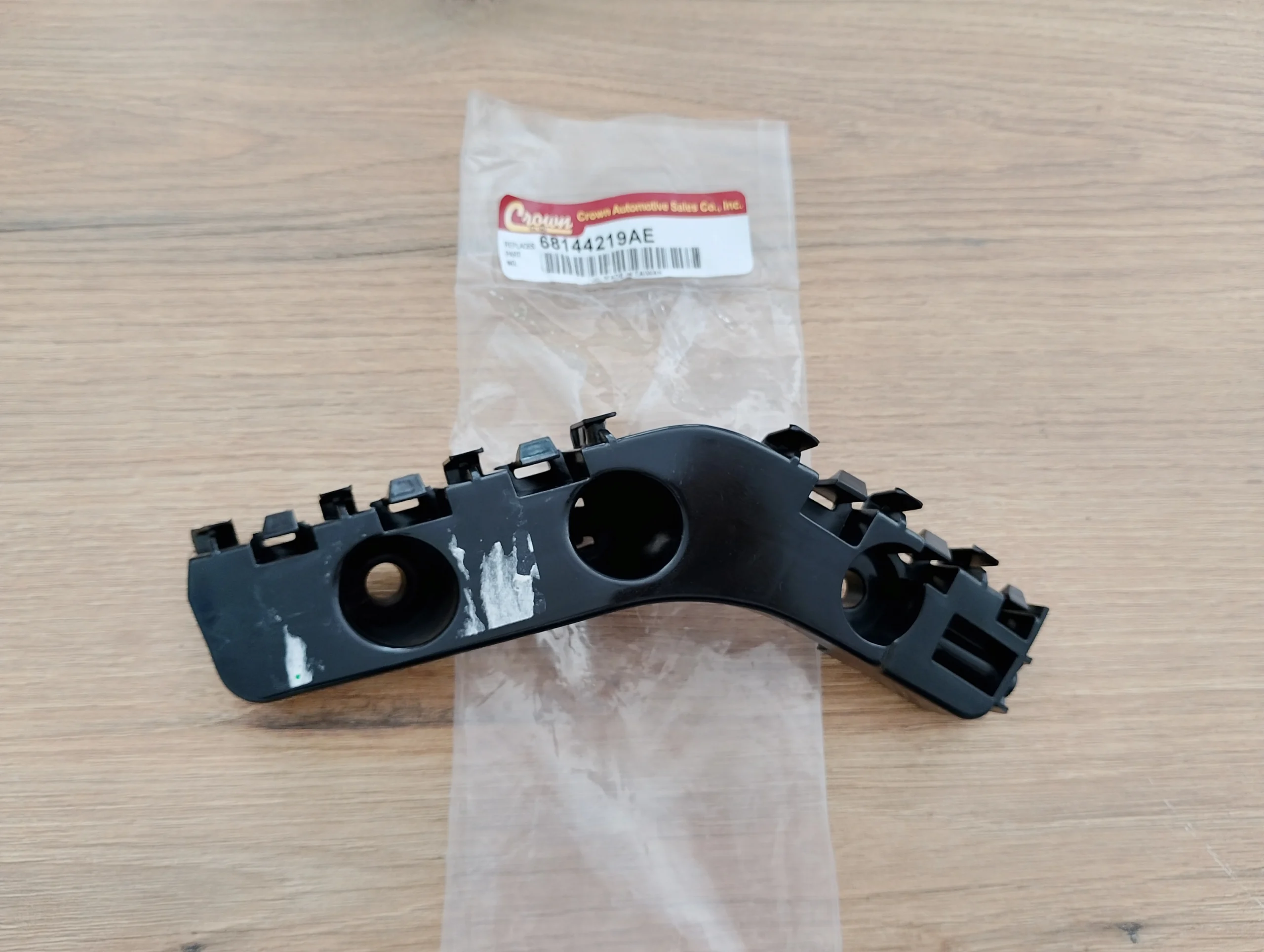 jeep-grand-cherokee-iv-slizg-zderzaka-lewy-przod-14-21-68144219ae-k68144219ae-ed-car.pl-7303318