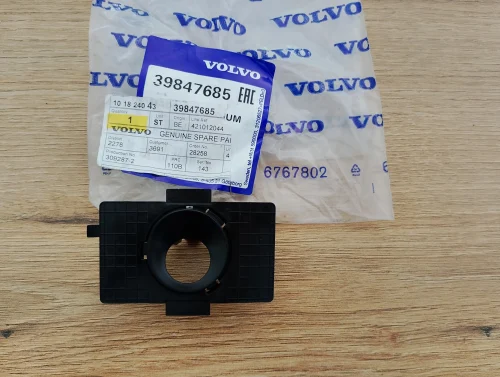 volvo-s90-v90-koszyczek-mocowanie-czujnika-pdc-parkowania-przod-39847685-31488254-ed-car.pl-7300509