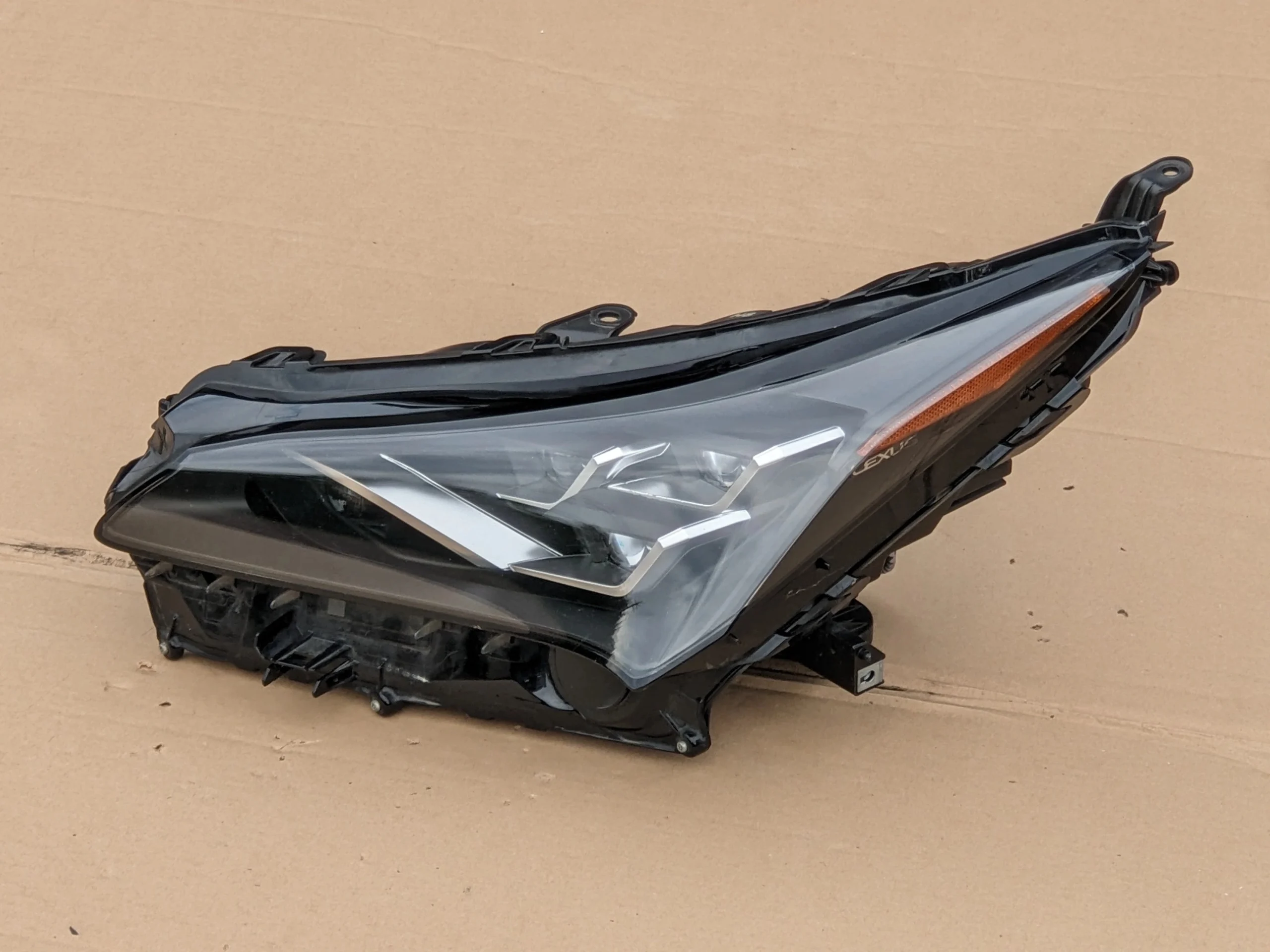 lexus-nx200t-nx300h-lift-lampa-reflektor-full-led-lewy-przod-przedni-a81185-78240-8118578250-ec-koito-78-33-ed-car.pl-7309789