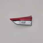 Toyota Auris II Lift Kombi lampa klapy prawy tył 15-18
