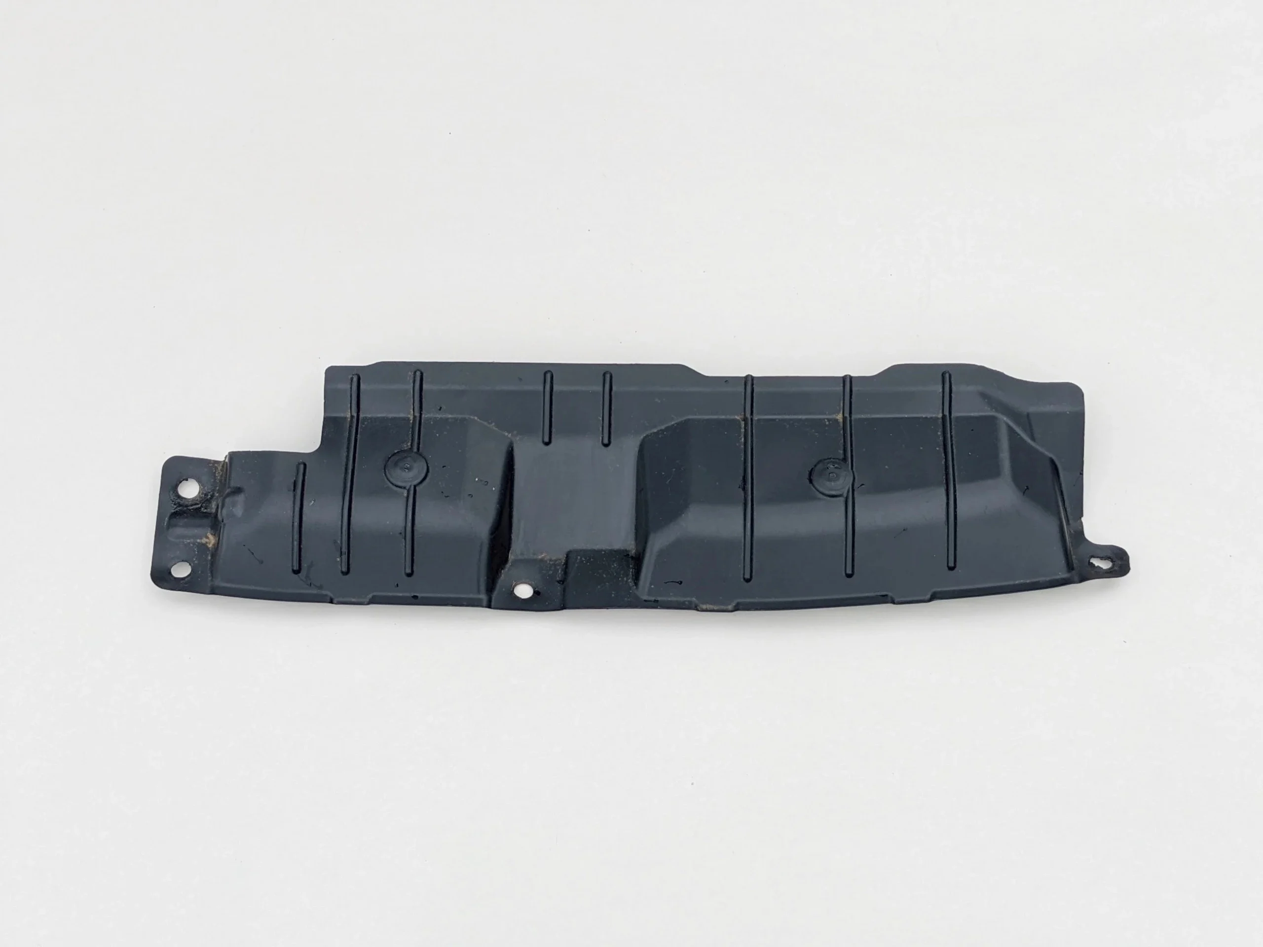 yaris-iii-oslona-na-plyte-chlodnicy-zderzaka-pasa-przod-przedniego-11-53289-0d050-ed-car.pl-5951846